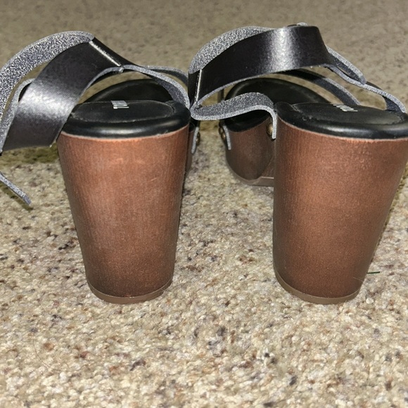 TORRID SANDALS WEDGE - Picture 8 of 8